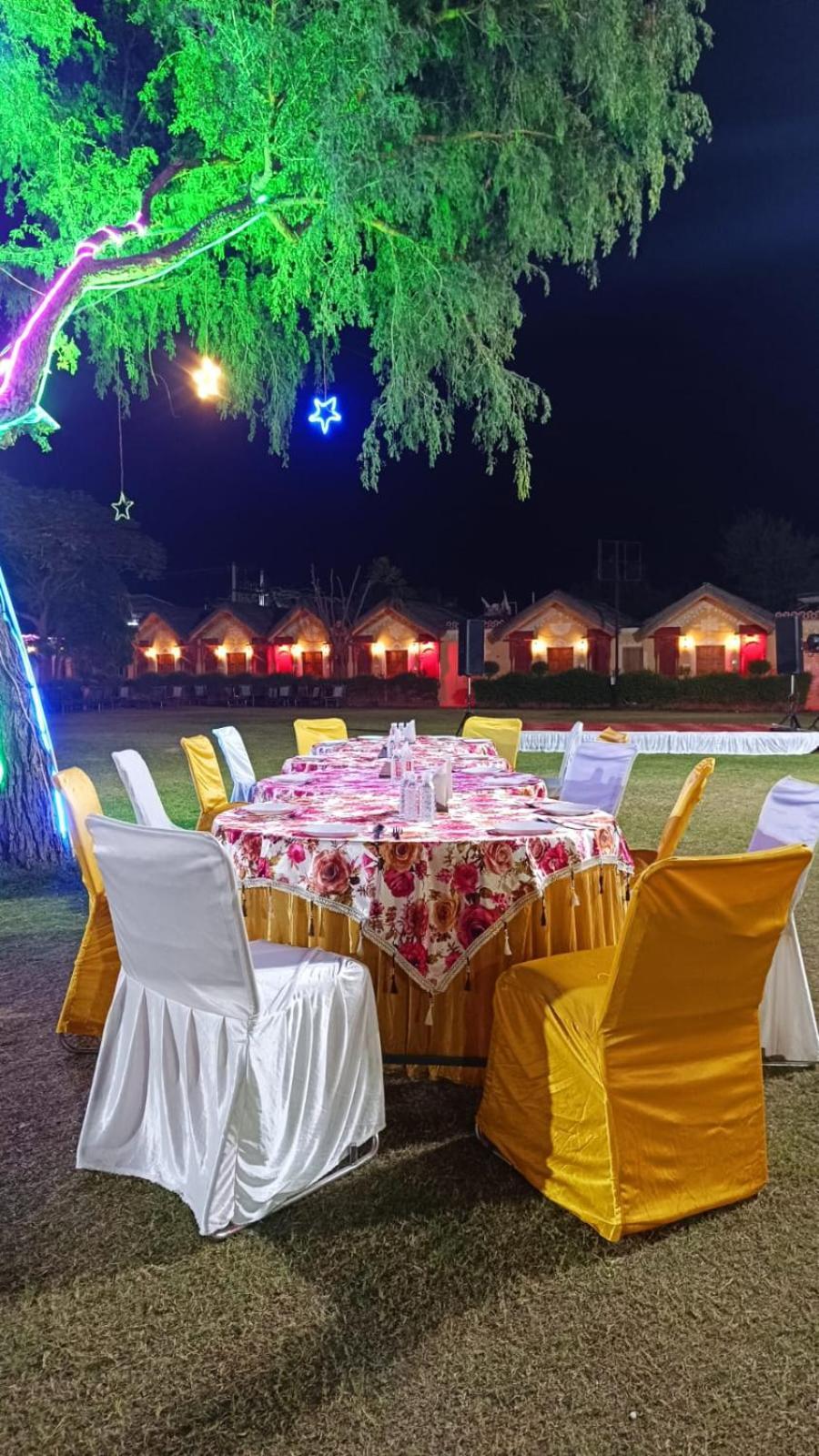 Hotel Vijayvargiya Dhani 비카네르 외부 사진